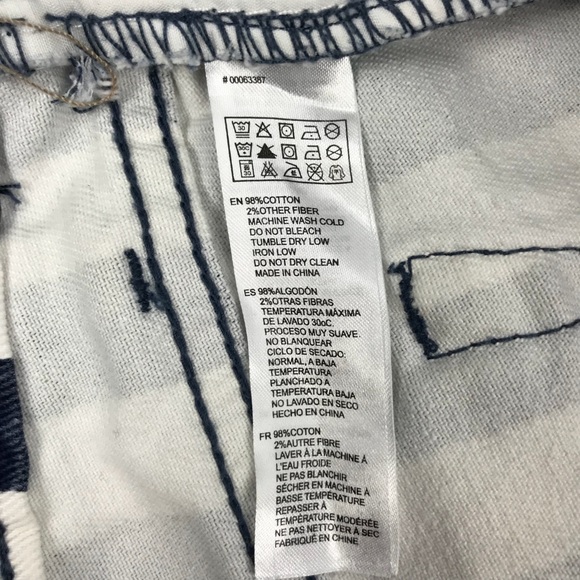 Forever 21 blue white stripe denim shorts - Picture 7 of 7